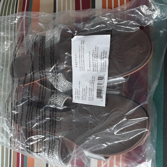 NWT Avon Double strap shimmer sandals sz 8 - Picture 6 of 6